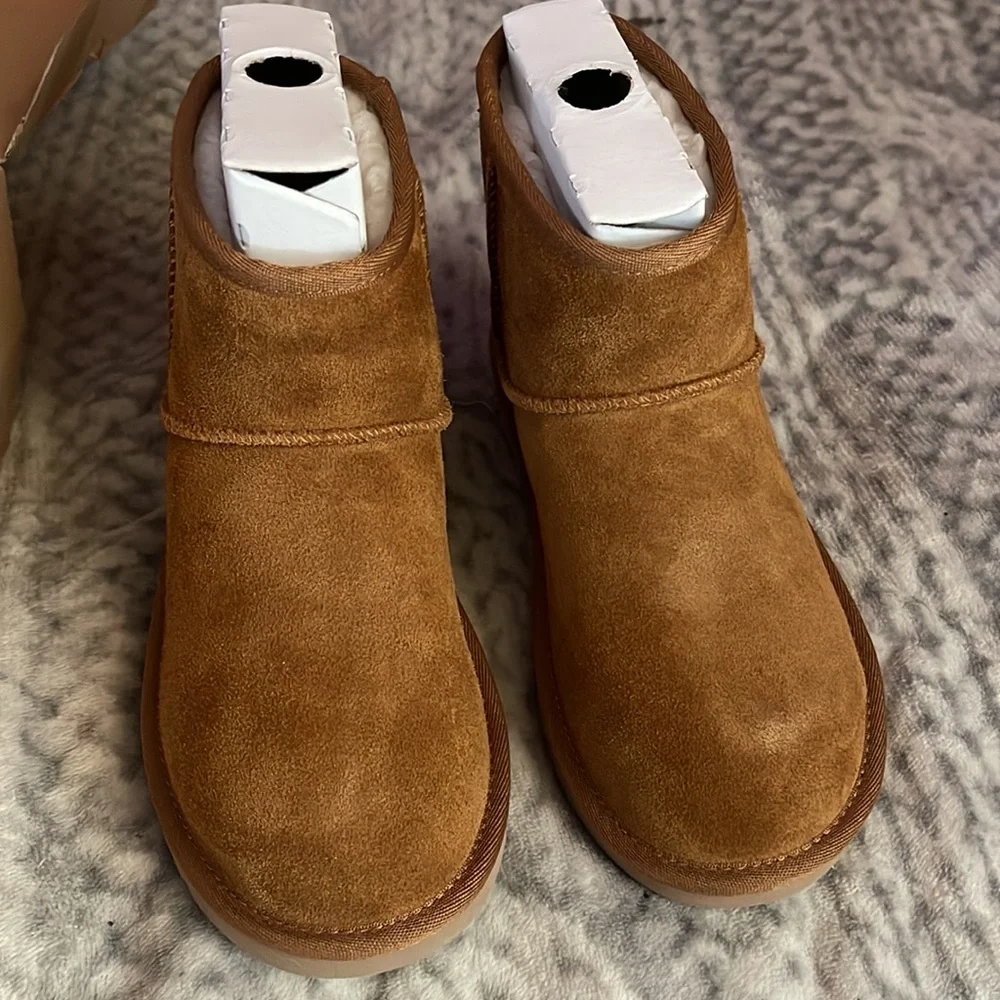boots - Picture 9 of 15